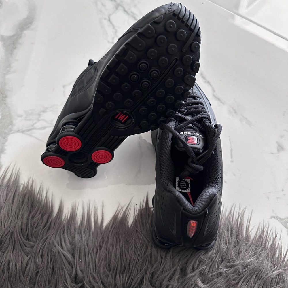 Nike Shox R4 - Picture 9 of 13